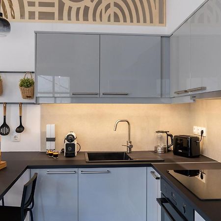 Central Suites Aegina 2 المظهر الخارجي الصورة