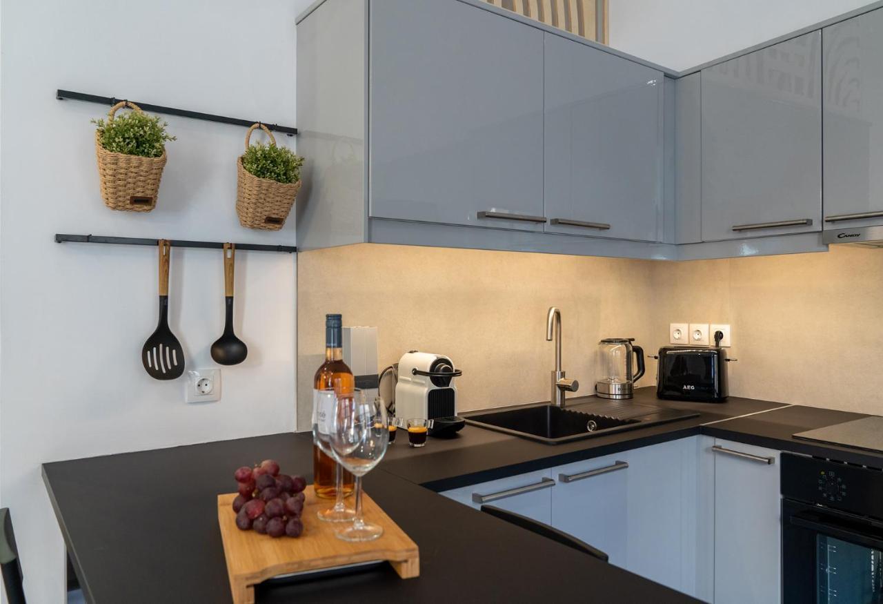 Central Suites Aegina 2 المظهر الخارجي الصورة