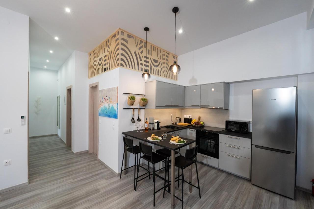 Central Suites Aegina 2 المظهر الخارجي الصورة