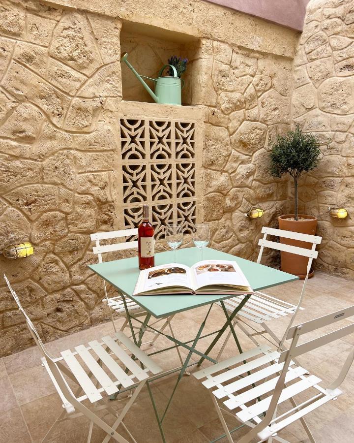 Central Suites Aegina 2 المظهر الخارجي الصورة