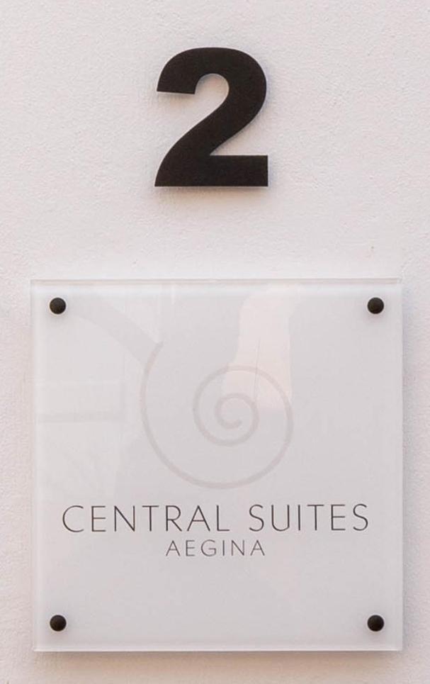 Central Suites Aegina 2 المظهر الخارجي الصورة